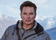 John Barrowman解释了为什么他会在《火炬木》片场暴露自己